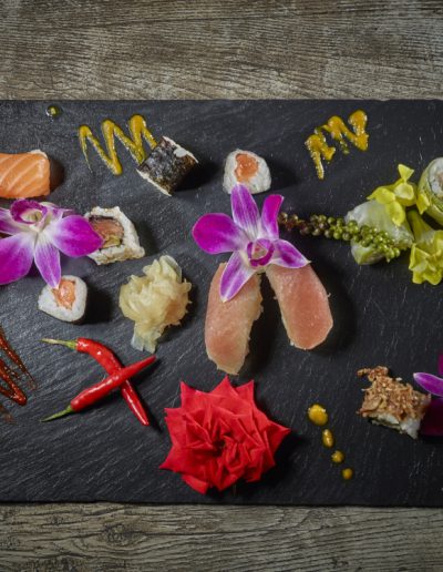 Assiette de sashimi au Clos de la République, gastronomie à Epesses dans le Lavaux au domaine de Patrick Fonjallaz