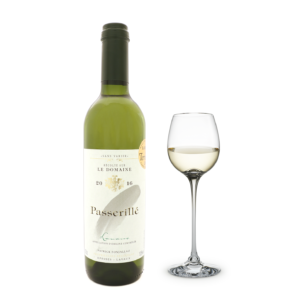 Swiss sweat white wine bottle from Lavaux Passerillé Epesses from the Clos de la République Patrick Fonjallaz Wine Estate